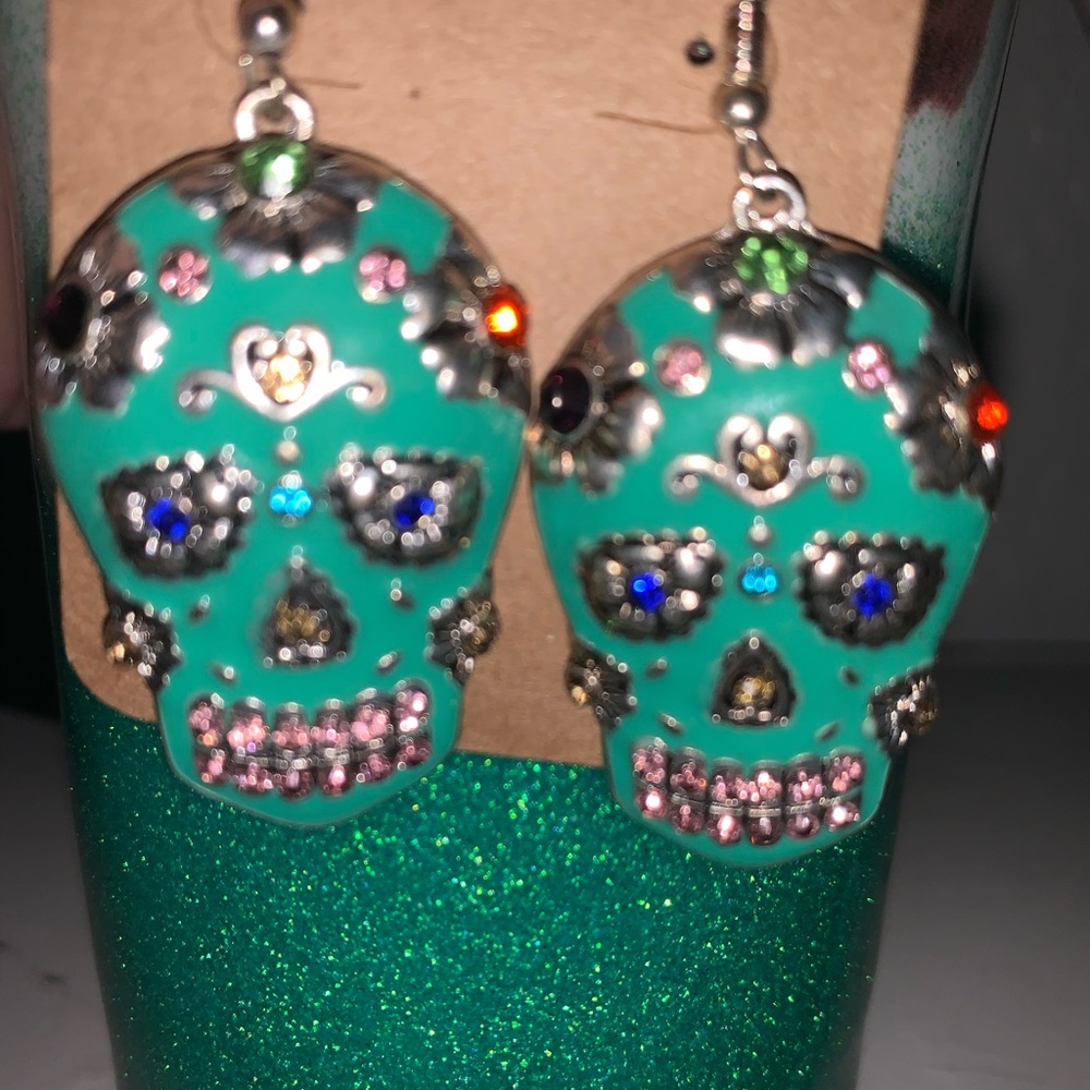 Skull earrings
